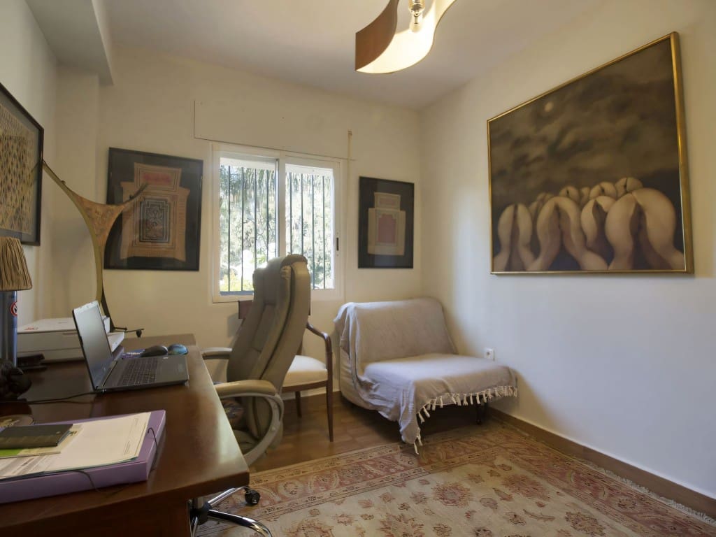 3 bedroom Villa for sale in Benalmadena with pool garage - € 670,000 (Ref: 9523916)