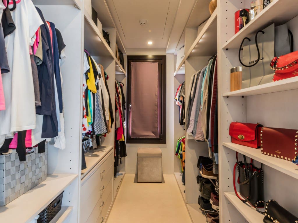 5 sypialnia Willa na sprzedaż w Los Monteros z basenem garażem - 2 950 000 € (Ref: 9523917)