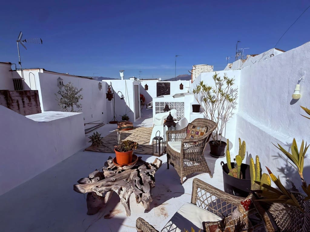 3 bedroom Townhouse for sale in Coin - € 329,000 (Ref: 9526053)