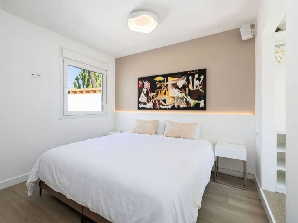 Chalet de 3 habitaciones en Mijas Costa en venta con piscina - 720.000 € (Ref: 9526054)