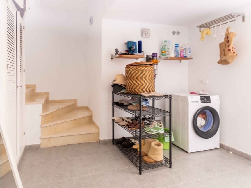 4 soveværelse Villa til salg i New Golden Mile med swimmingpool garage - € 1.299.000 (Ref: 9529384)