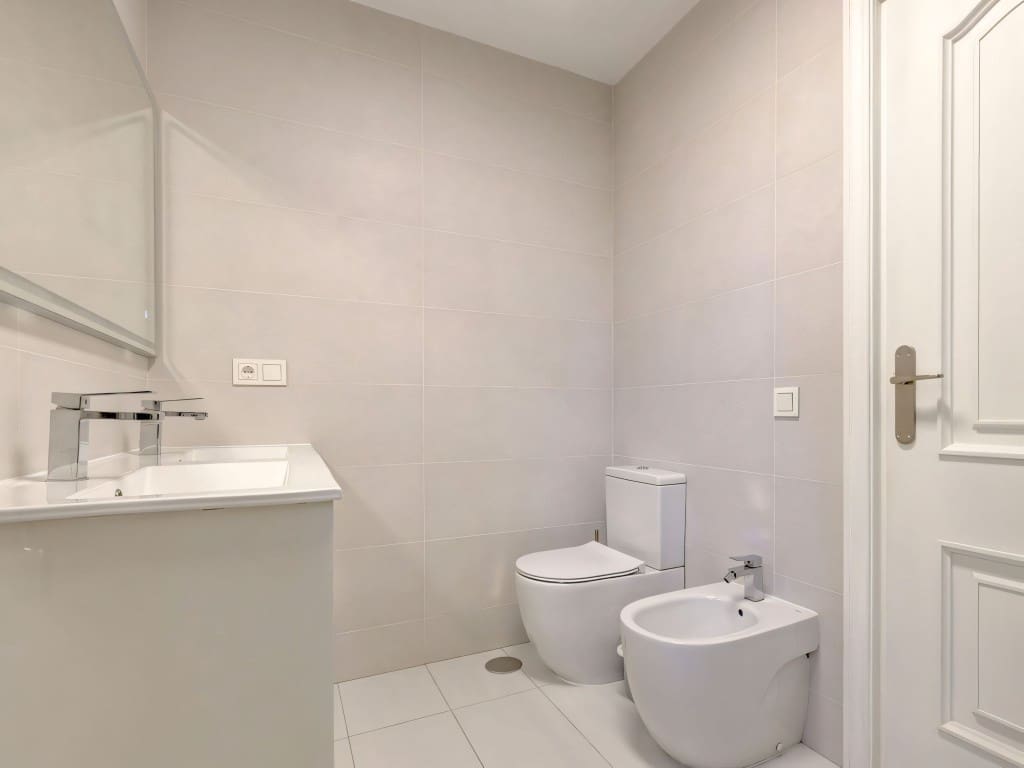 4 slaapkamer Villa te koop in Calahonda met zwembad garage - € 1.275.000 (Ref: 9529386)