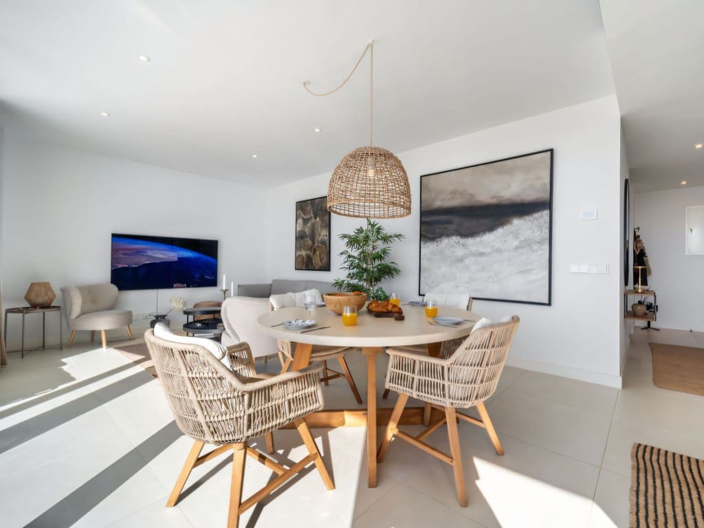 Apartamento de 2 habitaciones en Fuengirola en venta con piscina - 630.000 € (Ref: 9533137)