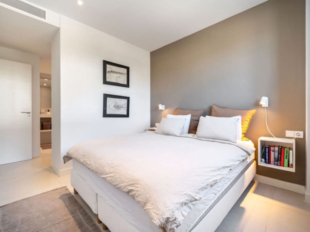 Apartamento de 2 habitaciones en Fuengirola en venta con piscina - 630.000 € (Ref: 9533137)