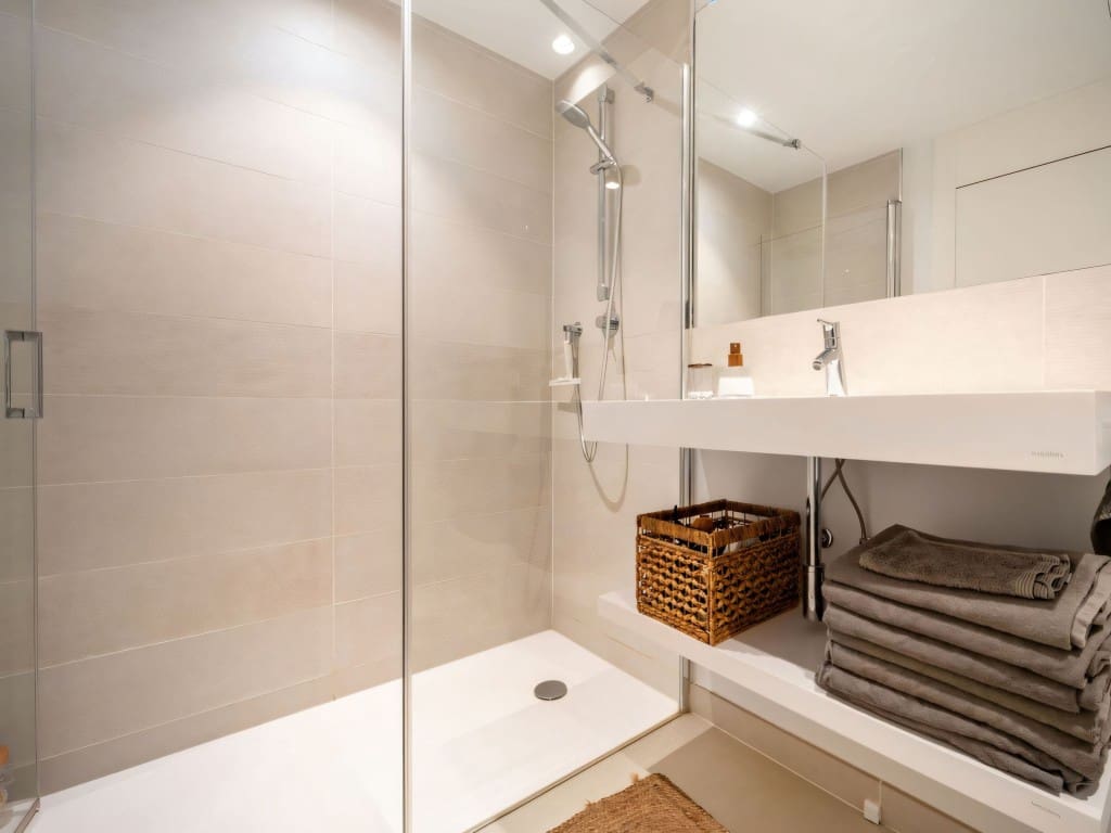 Apartamento de 2 habitaciones en Fuengirola en venta con piscina - 630.000 € (Ref: 9533137)