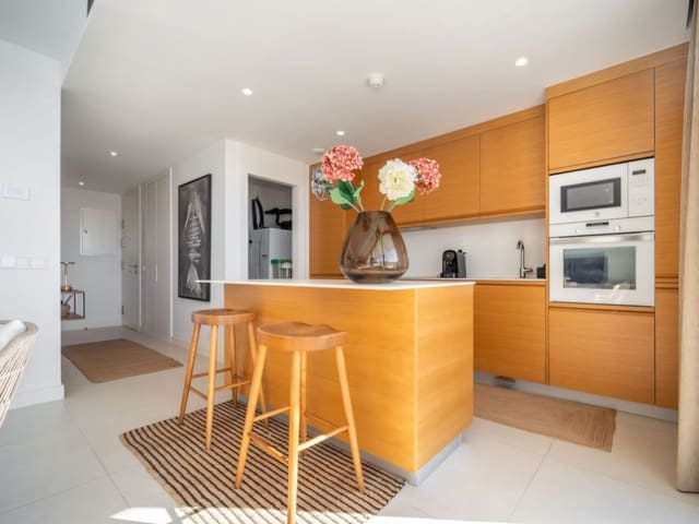 Apartamento de 2 habitaciones en Fuengirola en venta con piscina - 630.000 € (Ref: 9533137)