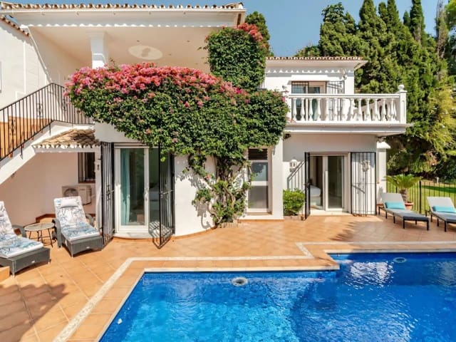 4 bedroom Villa for sale in Marbella with pool garage - € 1,750,000 (Ref: 9537184)