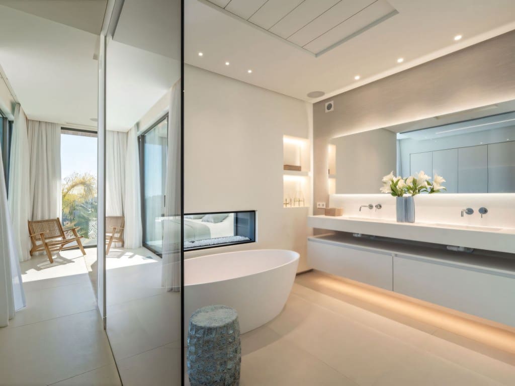 5 slaapkamer Villa te koop in Carib Playa met zwembad garage - € 3.300.000 (Ref: 9540720)