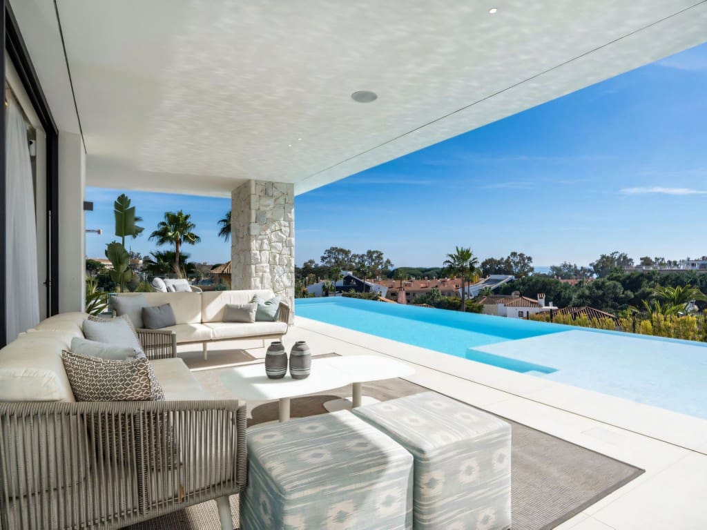 5 slaapkamer Villa te koop in Carib Playa met zwembad garage - € 3.300.000 (Ref: 9540720)