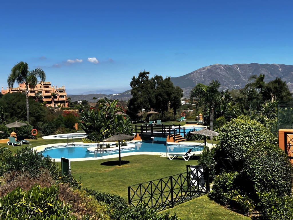 2 chambre Appartement à vendre à La Mairena avec piscine - 359 000 € (Ref: 9540721)