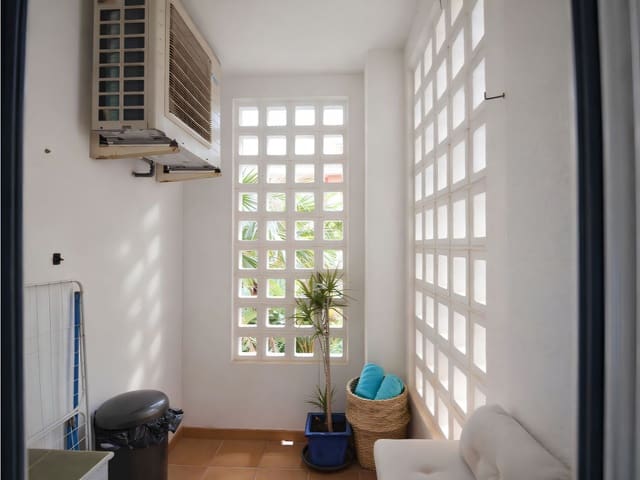 2 slaapkamer Appartement te koop in Mijas Costa, Mijas met zwembad - € 369.000 (Ref: 9542977)