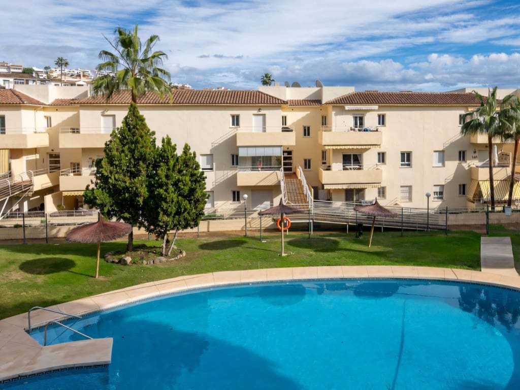 2 chambre Appartement à vendre à Riviera del Sol avec piscine - 265 000 € (Ref: 9542978)