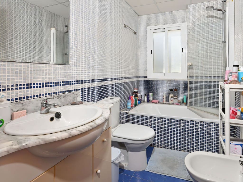 2 chambre Appartement à vendre à Riviera del Sol avec piscine - 265 000 € (Ref: 9542978)