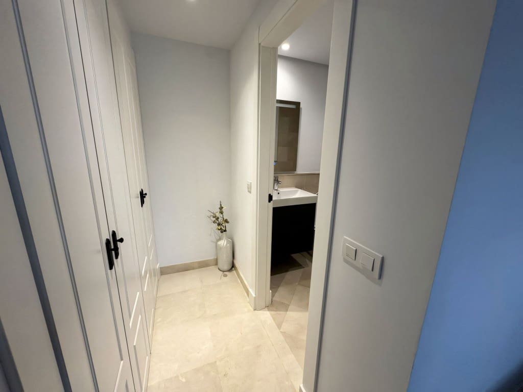 2 soveværelse Lejlighed til salg i Nueva Andalucia med swimmingpool - € 560.000 (Ref: 9547506)