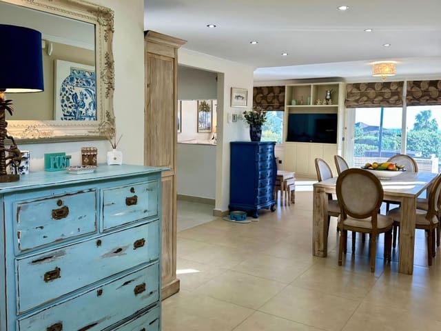 6 slaapkamer Villa te koop in Estepona met zwembad garage - € 1.560.000 (Ref: 9550564)