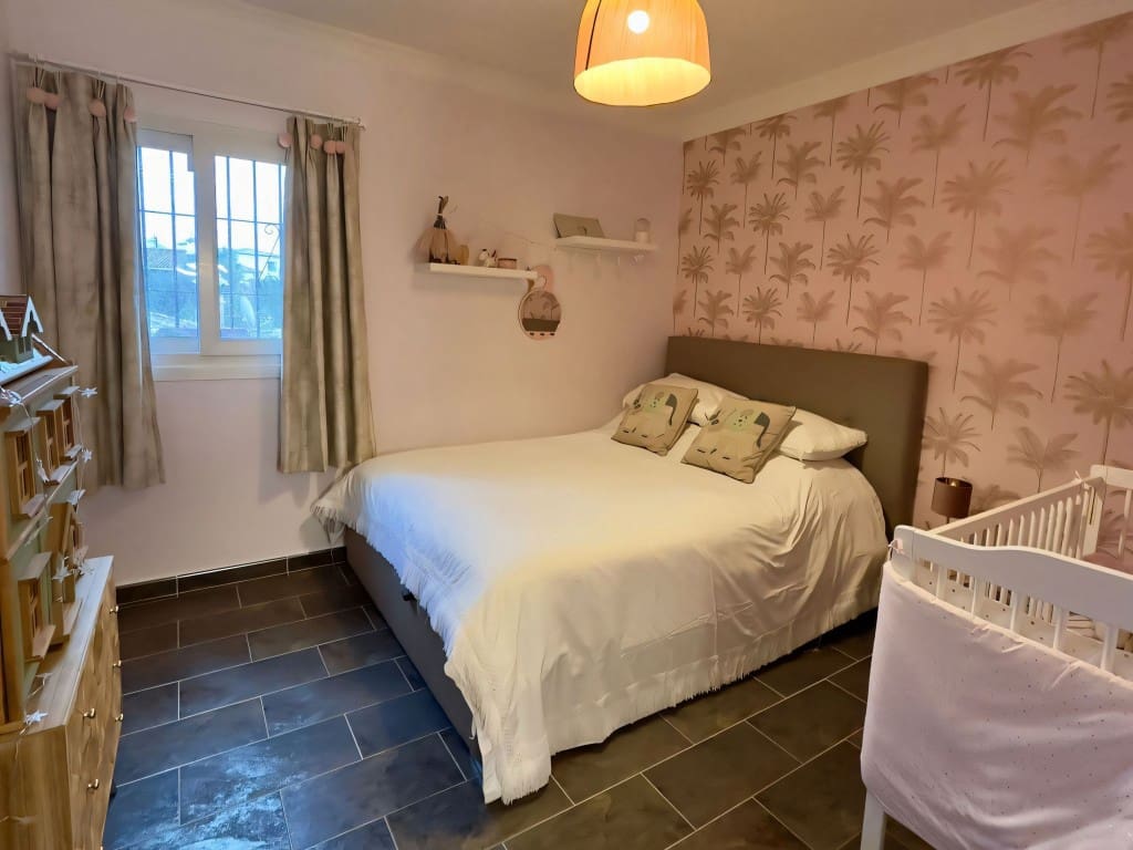 6 slaapkamer Villa te koop in Estepona met zwembad garage - € 1.560.000 (Ref: 9550564)