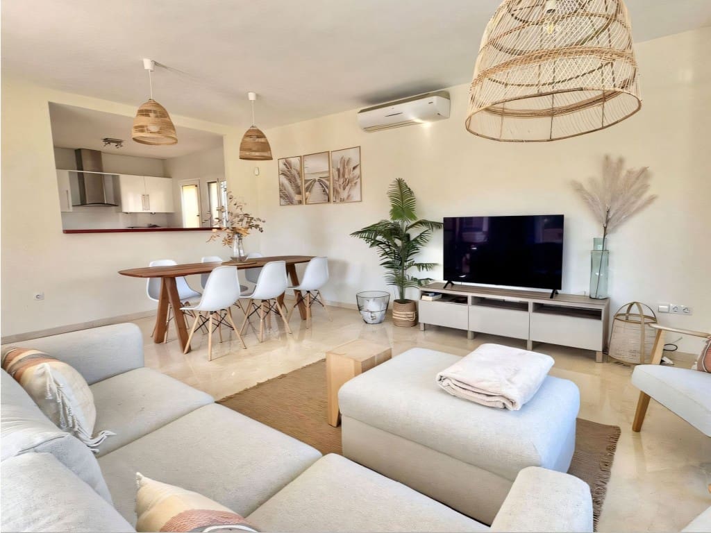 3 chambre Villa/Maison à vendre à Riviera del Sol avec piscine garage - 730 000 € (Ref: 9557530)