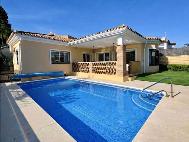 Chalet de 3 habitaciones en Riviera del Sol, Mijas en venta con piscina garaje - 730.000 € (Ref: 9557530)