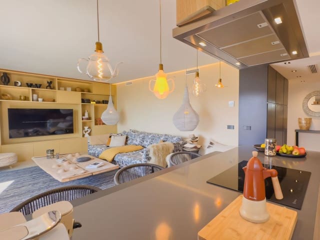 3 soveværelse Penthouse til salg i Istán med swimmingpool - € 1.150.000 (Ref: 9557531)