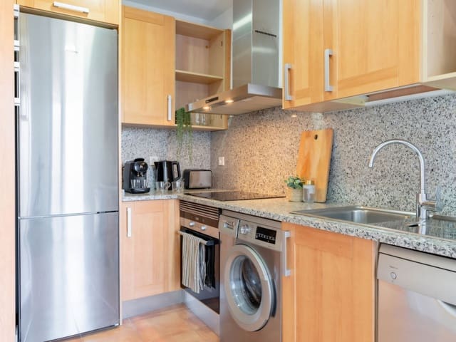 2 slaapkamer Appartement te koop in New Golden Mile, Estepona met zwembad - € 395.000 (Ref: 9558450)