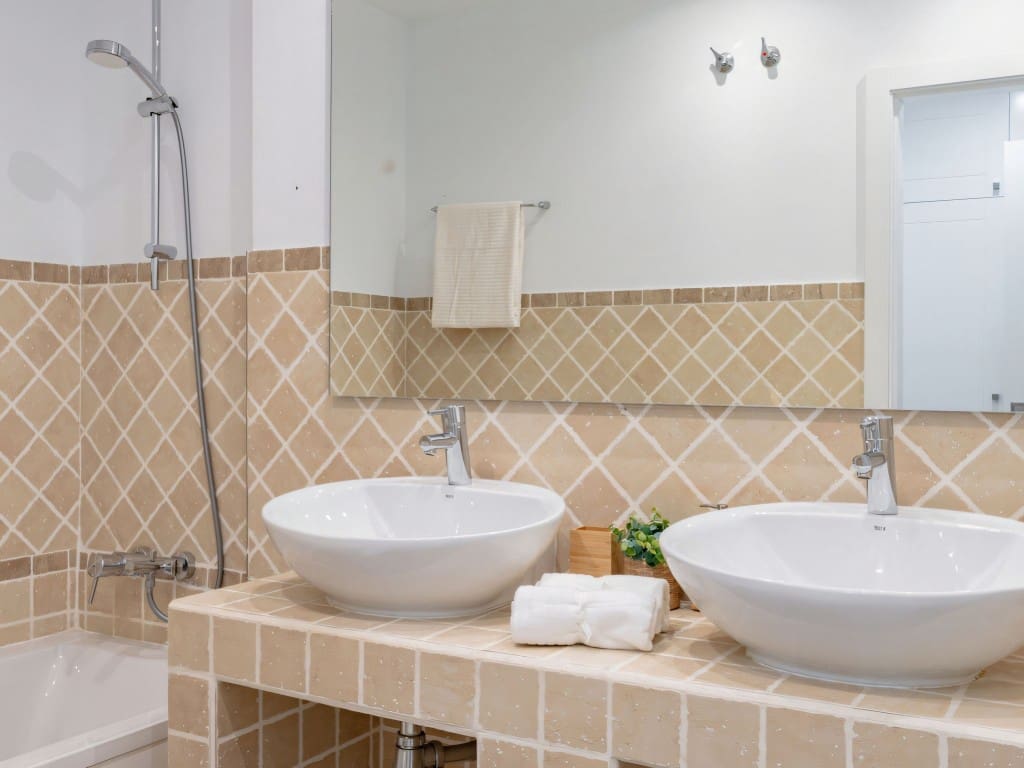 2 slaapkamer Appartement te koop in New Golden Mile met zwembad - € 395.000 (Ref: 9558450)