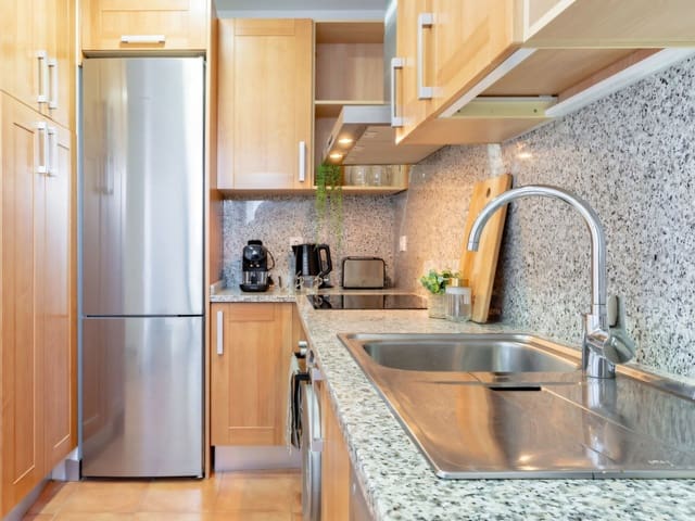 2 slaapkamer Appartement te koop in New Golden Mile, Estepona met zwembad - € 395.000 (Ref: 9558450)