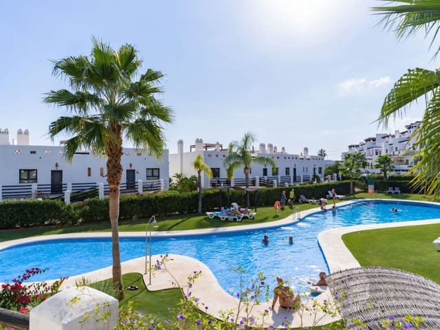 2 slaapkamer Appartement te koop in New Golden Mile, Estepona met zwembad - € 395.000 (Ref: 9558450)