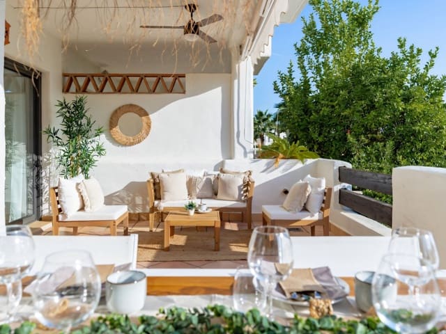 2 slaapkamer Appartement te koop in New Golden Mile, Estepona met zwembad - € 395.000 (Ref: 9558450)