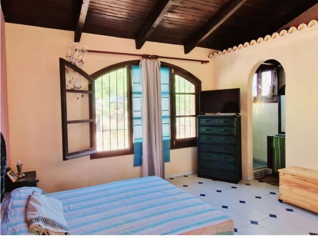 3 slaapkamer Finca/Landhuis te koop in La Cala de Mijas, Mijas met zwembad garage - € 375.000 (Ref: 9560856)