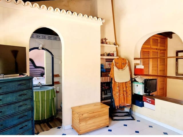 3 slaapkamer Finca/Landhuis te koop in La Cala de Mijas, Mijas met zwembad garage - € 375.000 (Ref: 9560856)