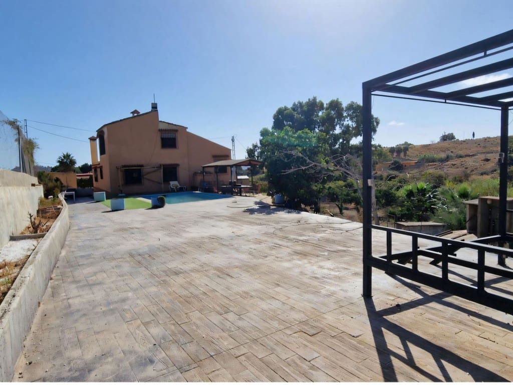 3 slaapkamer Finca/Landhuis te koop in La Cala de Mijas met zwembad garage - € 375.000 (Ref: 9560856)
