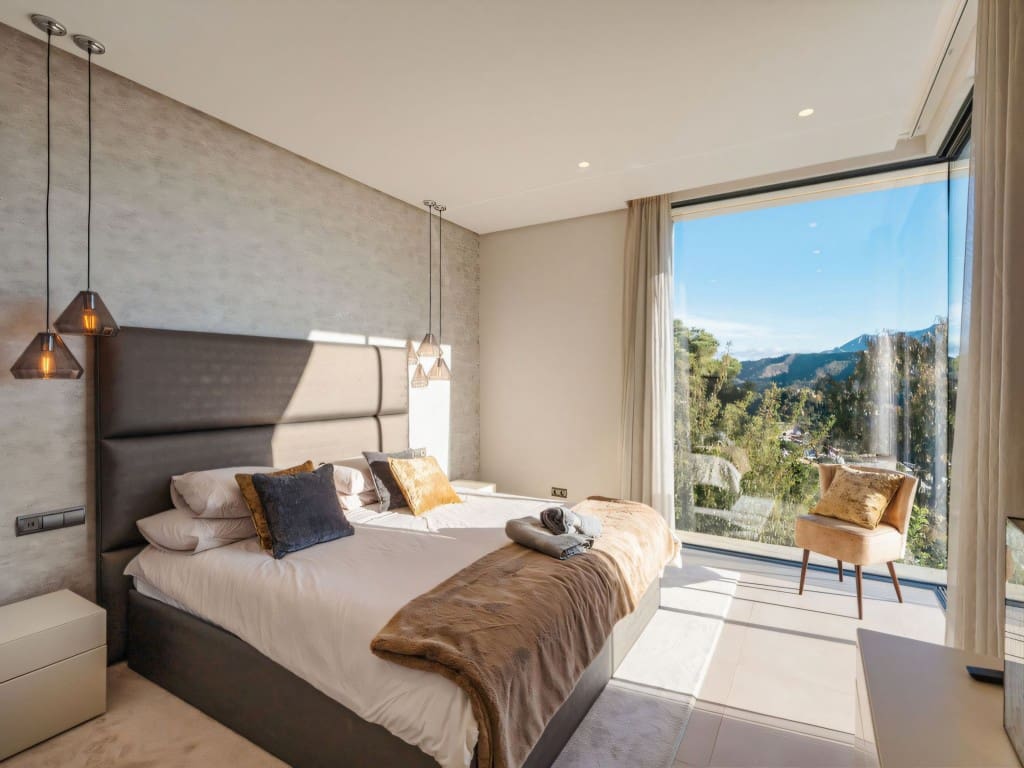 5 Zimmer Villa zu verkaufen in El Madronal mit Pool Garage - 6.495.000 € (Ref: 9560857)