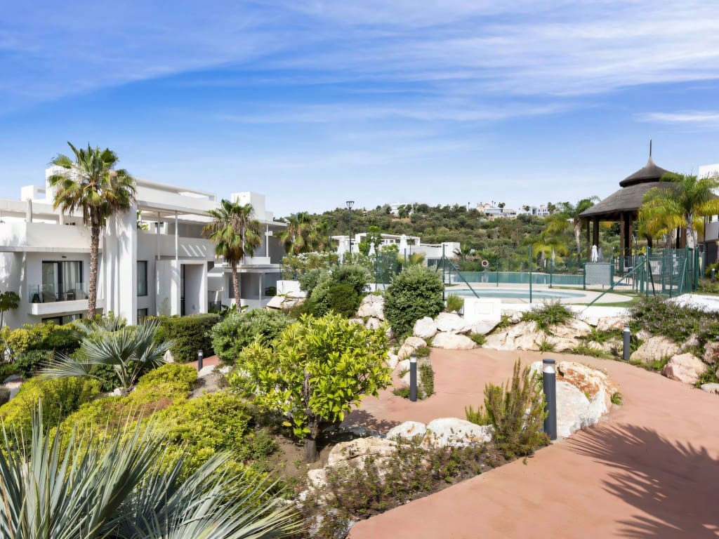 3 slaapkamer Appartement te koop in Benahavis met zwembad - € 850.000 (Ref: 9560858)