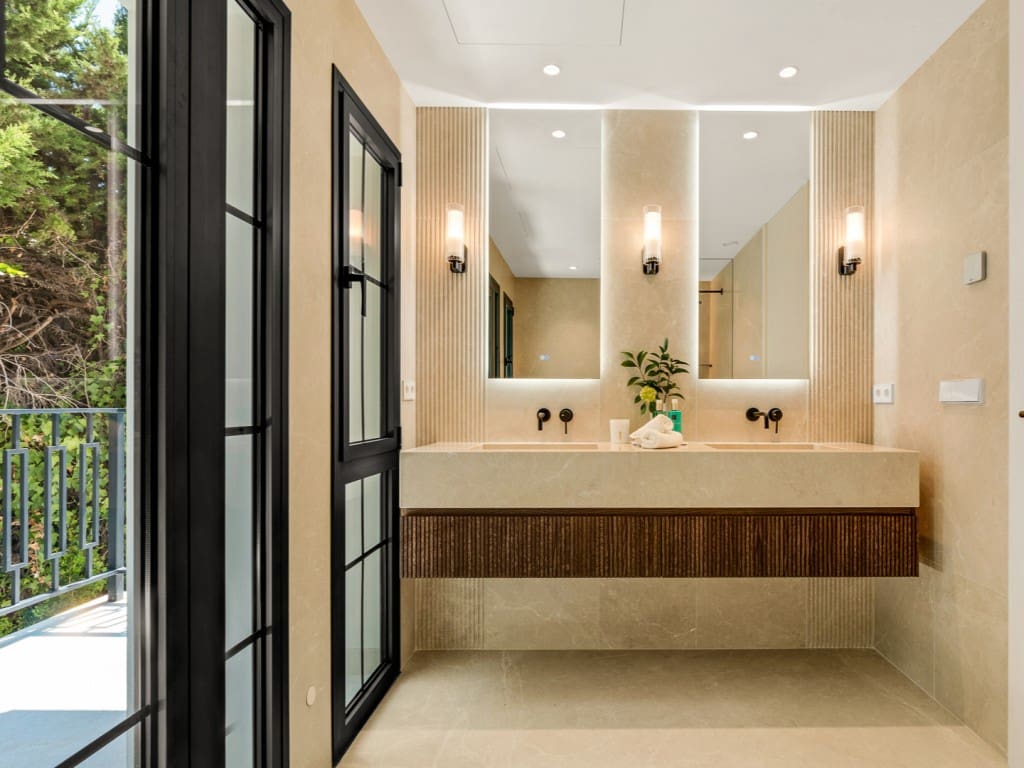 Chalet de 6 habitaciones en Nueva Andalucia en venta con piscina garaje - 10.500.000 € (Ref: 9564261)