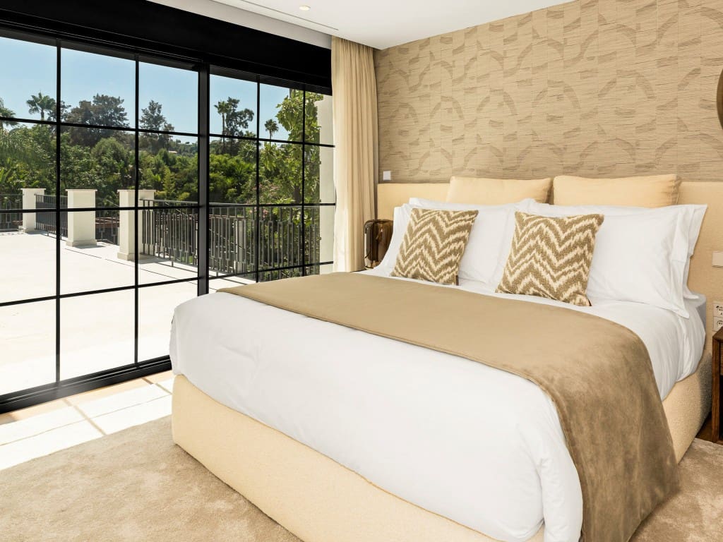 Chalet de 6 habitaciones en Nueva Andalucia en venta con piscina garaje - 10.500.000 € (Ref: 9564261)