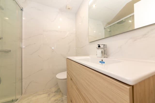 3 sypialnia Apartament do wynajęcia w Estepona z basenem - 1 800 € (Ref: 9564263)