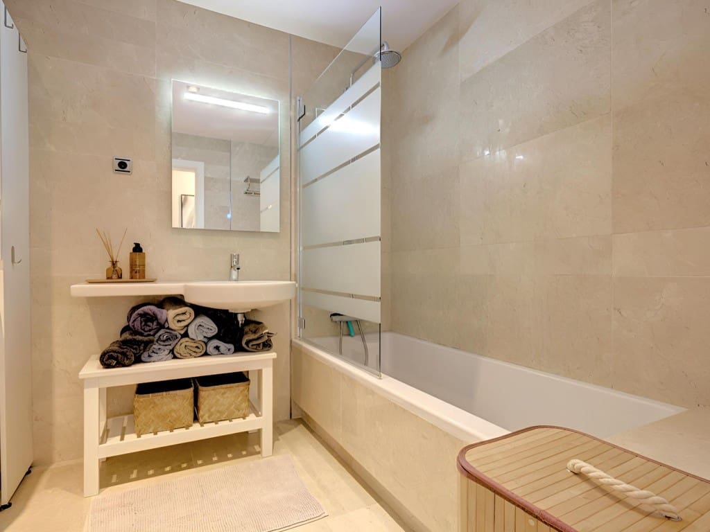 2 slaapkamer Appartement te koop in Mijas Costa met zwembad - € 369.000 (Ref: 9570456)