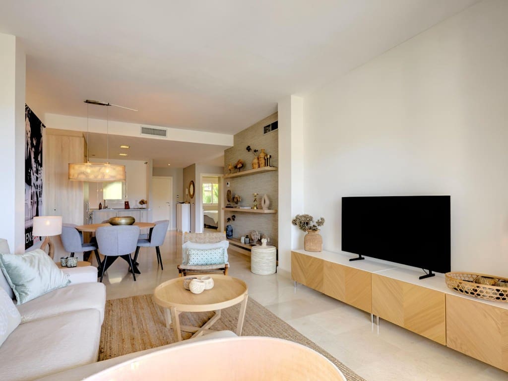2 slaapkamer Appartement te koop in Mijas Costa met zwembad - € 369.000 (Ref: 9570456)