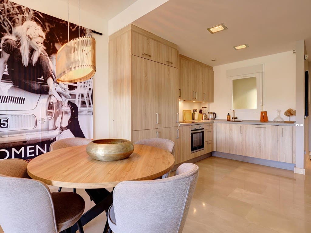 2 slaapkamer Appartement te koop in Mijas Costa met zwembad - € 369.000 (Ref: 9570456)