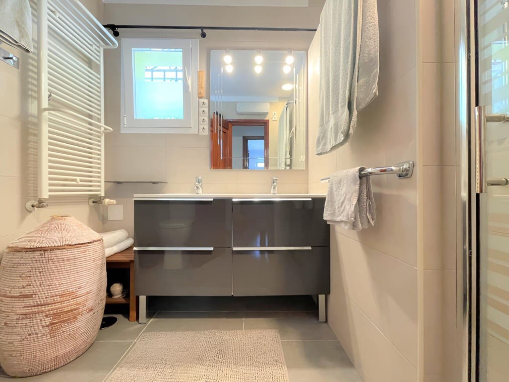 7 bedroom Villa for sale in Mijas with pool garage - € 1,600,000 (Ref: 9570457)