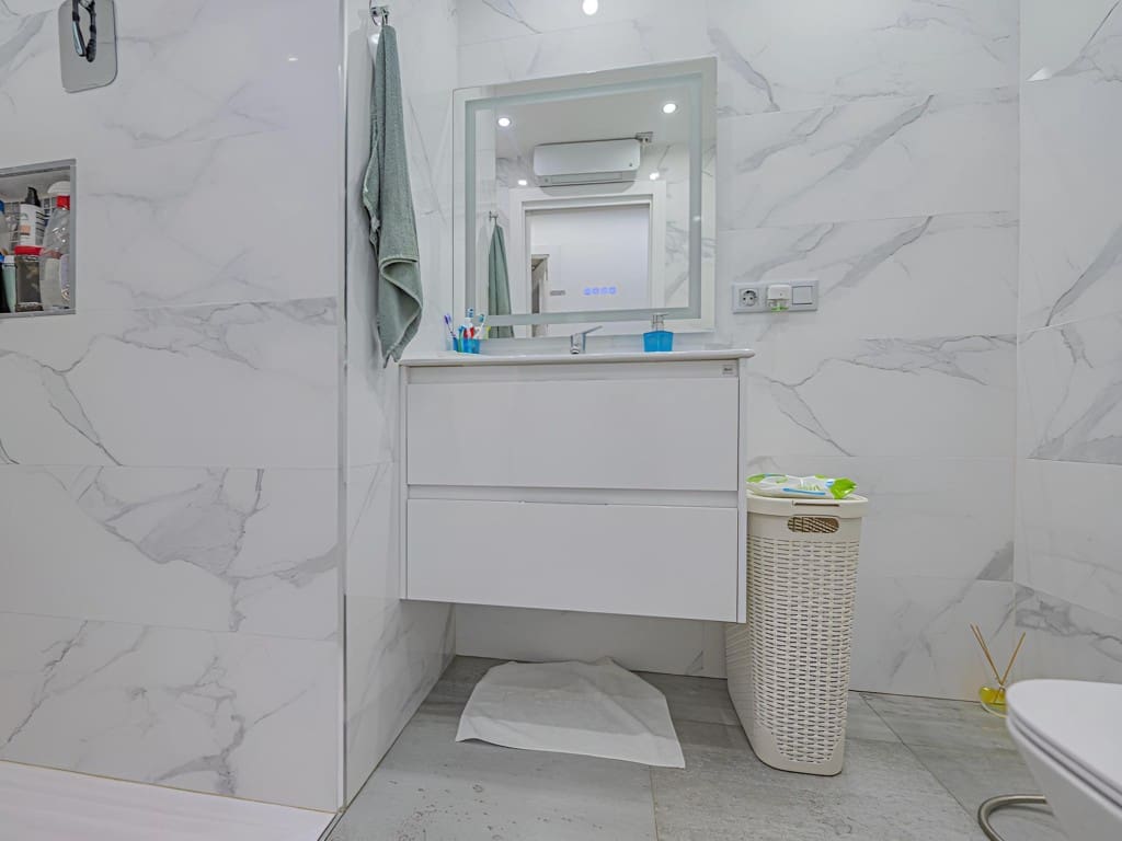 Apartamento de 3 habitaciones en Marbella en venta - 315.000 € (Ref: 9581476)