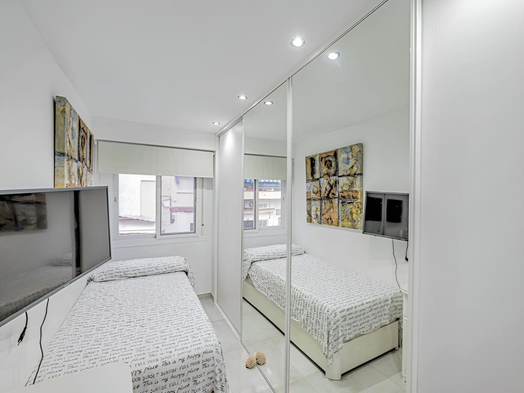 Apartamento de 3 habitaciones en Marbella en venta - 315.000 € (Ref: 9581476)