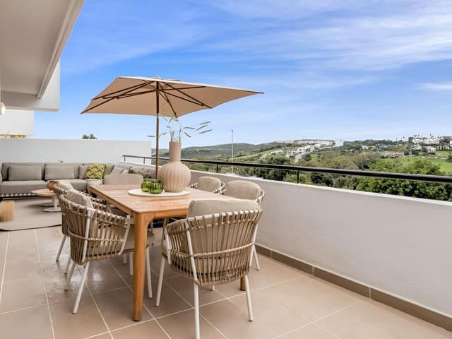 2 chambre Appartement à vendre à Estepona Golf, Estepona avec piscine - 330 000 € (Ref: 9581477)