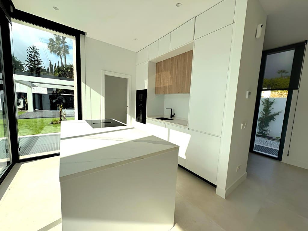 5 quarto Moradia para venda em Atalaya-Isdabe com piscina garagem - 1 950 000 € (Ref: 9581478)