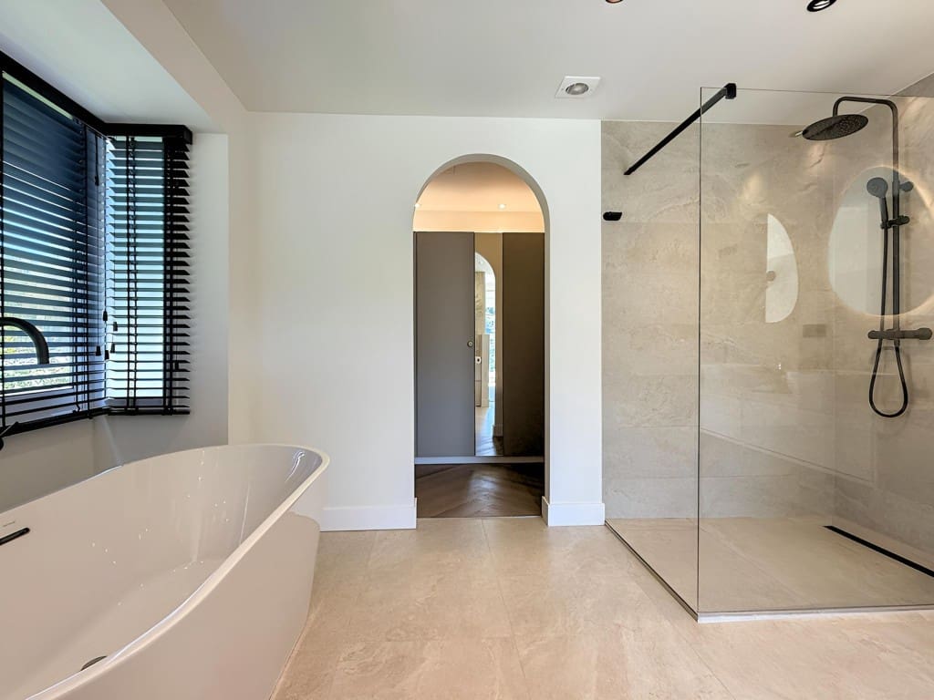 Chalet de 3 habitaciones en La Cala de Mijas en venta con piscina garaje - 1.095.000 € (Ref: 9585317)