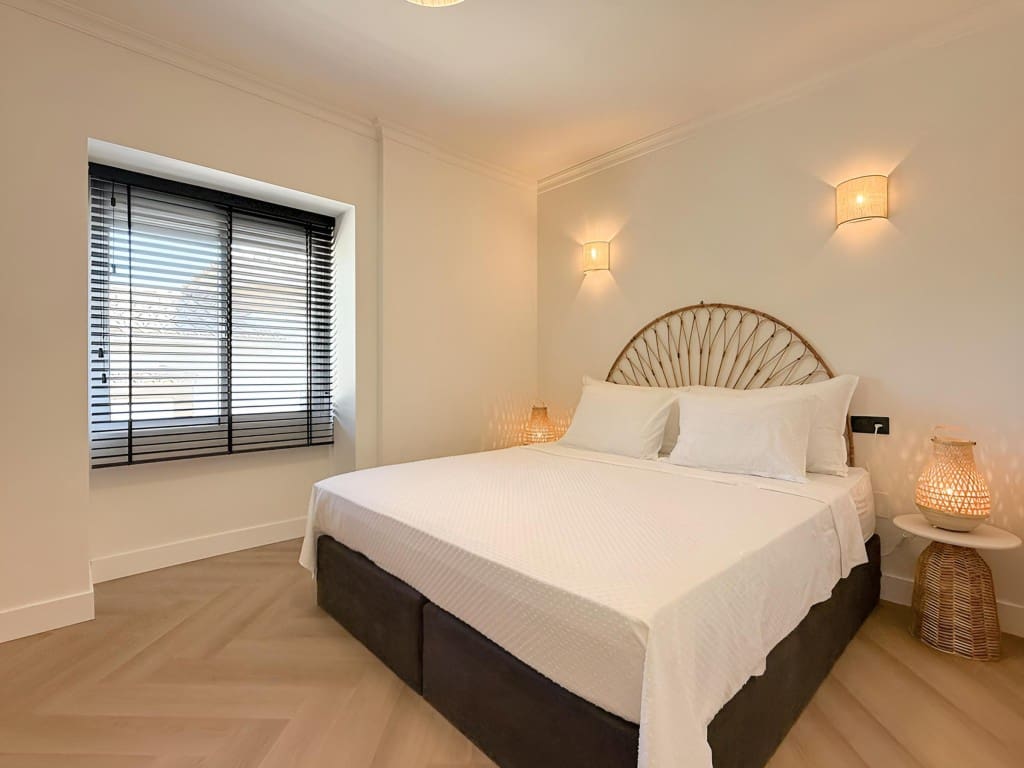 Chalet de 3 habitaciones en La Cala de Mijas en venta con piscina garaje - 1.095.000 € (Ref: 9585317)