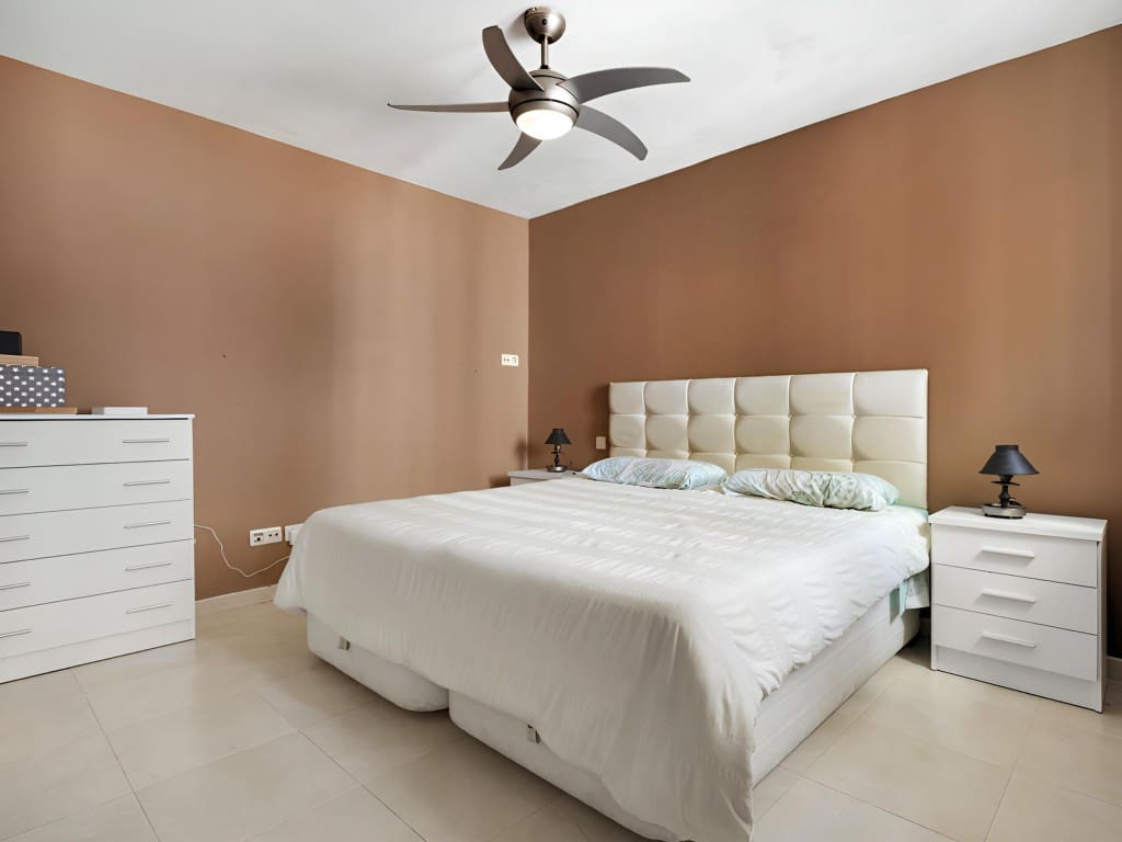 3 chambre Appartement à vendre à Nueva Andalucia avec piscine - 630 000 € (Ref: 9585318)