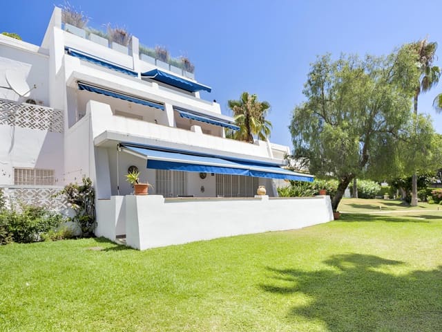 3 chambre Appartement à vendre à Nueva Andalucia, Marbella avec piscine - 630 000 € (Ref: 9585318)