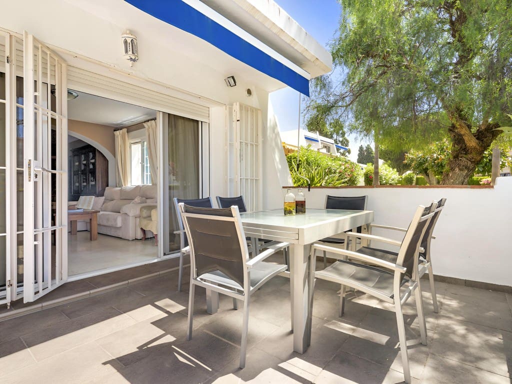 3 chambre Appartement à vendre à Nueva Andalucia avec piscine - 630 000 € (Ref: 9585318)