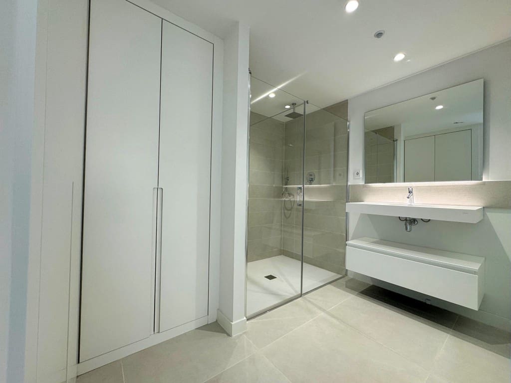 2 soveværelse Lejlighed til salg i Fuengirola med swimmingpool - € 695.000 (Ref: 9585319)